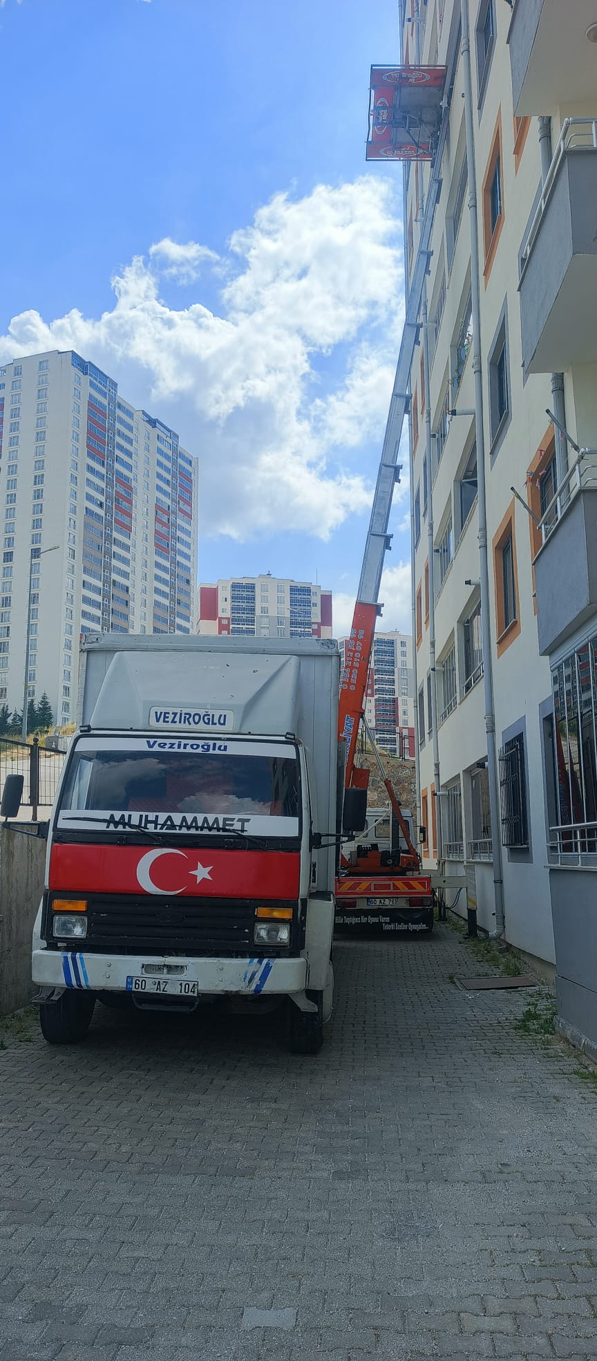 Tokat nakliyat ekibi sahada çalışma
